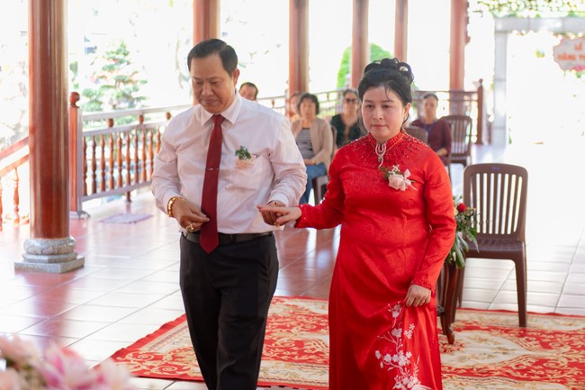 Wedding Ceremony at the pagoda