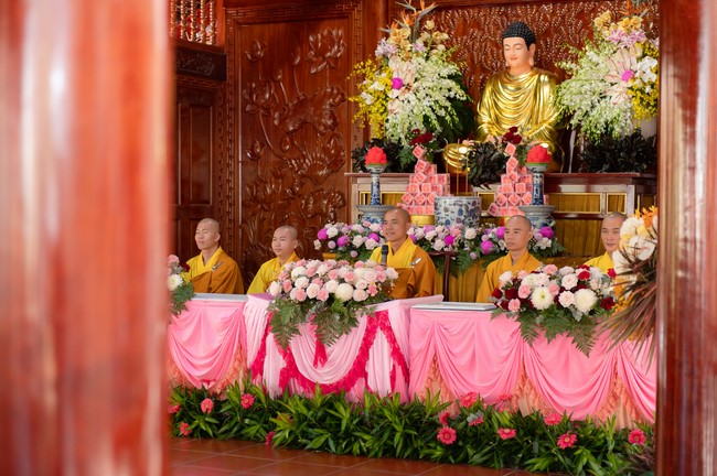 Wedding Ceremony at the pagoda