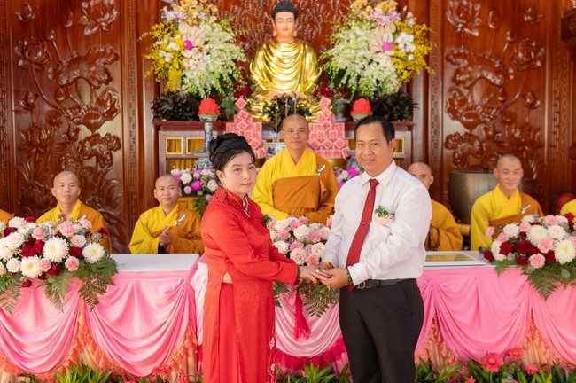 Wedding Ceremony at the pagoda