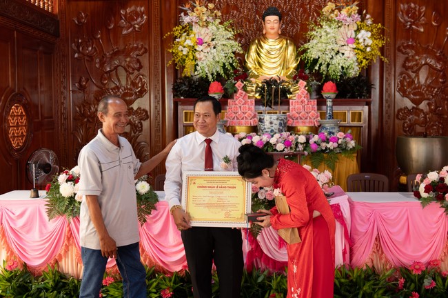 Wedding Ceremony at the pagoda