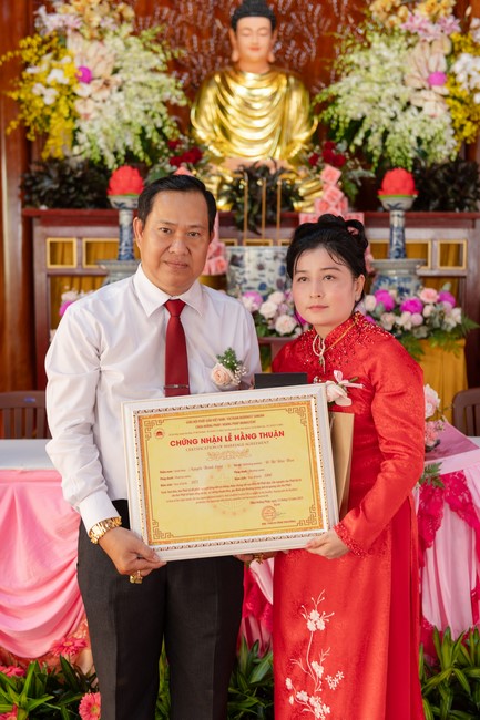 Wedding Ceremony at the pagoda