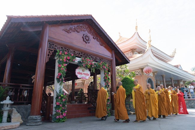 Wedding Ceremony at the pagoda