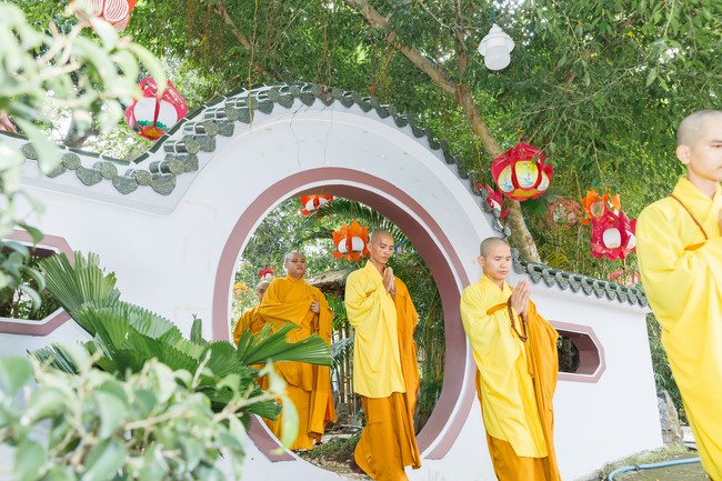 Attending the wedding ceremony at the temple and visit to Dong Nai branch by Charity Board