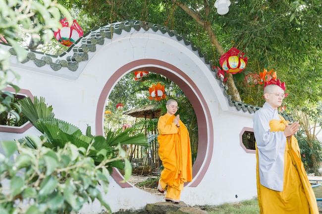 Attending the wedding ceremony at the temple and visit to Dong Nai branch by Charity Board