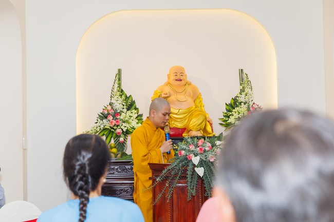 Attending the wedding ceremony at the temple and visit to Dong Nai branch by Charity Board