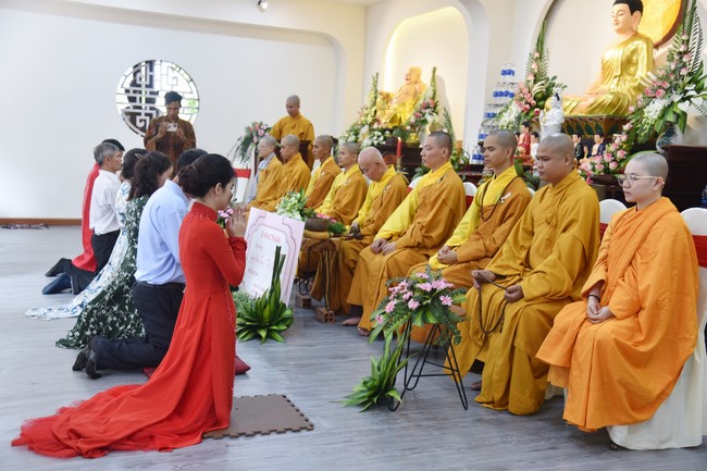 Attending the wedding ceremony at the temple and visit to Dong Nai branch by Charity Board