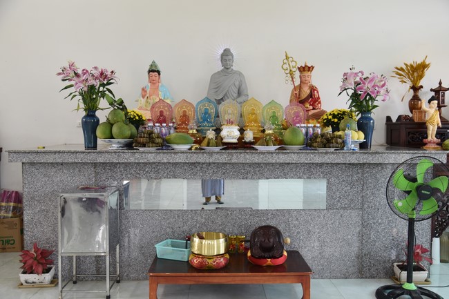 Attending the wedding ceremony at the temple and visit to Dong Nai branch by Charity Board