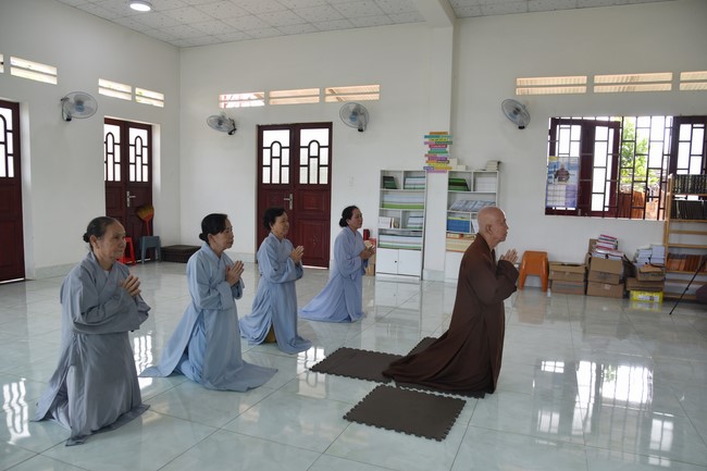 Attending the wedding ceremony at the temple and visit to Dong Nai branch by Charity Board