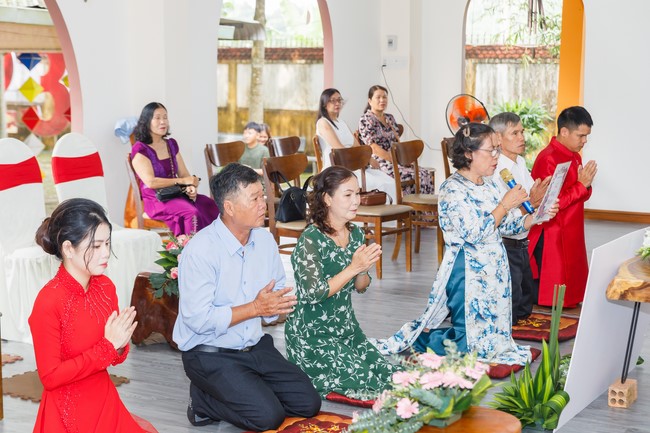 Attending the wedding ceremony at the temple and visit to Dong Nai branch by Charity Board