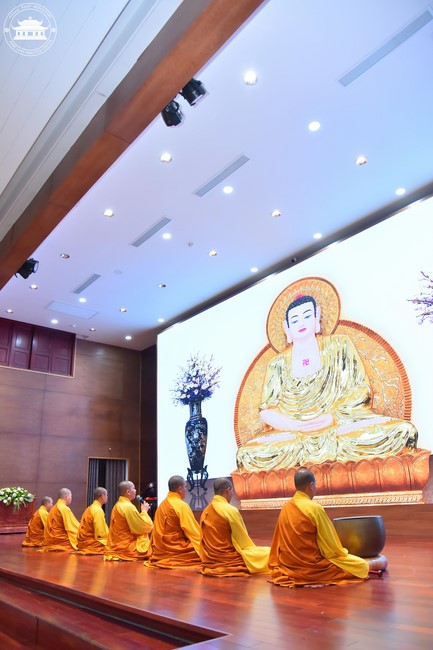 Tu niệm Phật một ngày