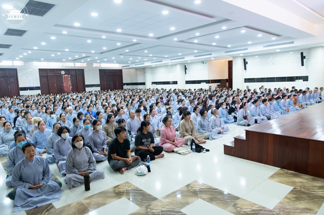 Tu niệm Phật một ngày