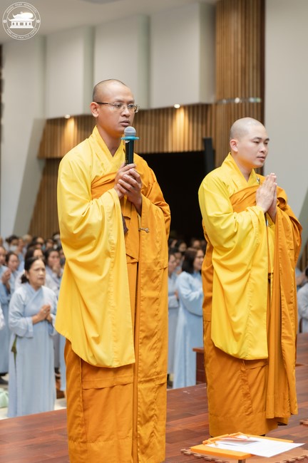 Tu niệm Phật một ngày