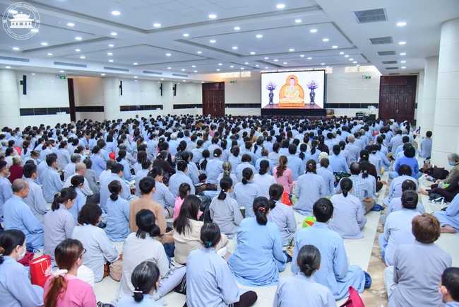 Tu niệm Phật một ngày