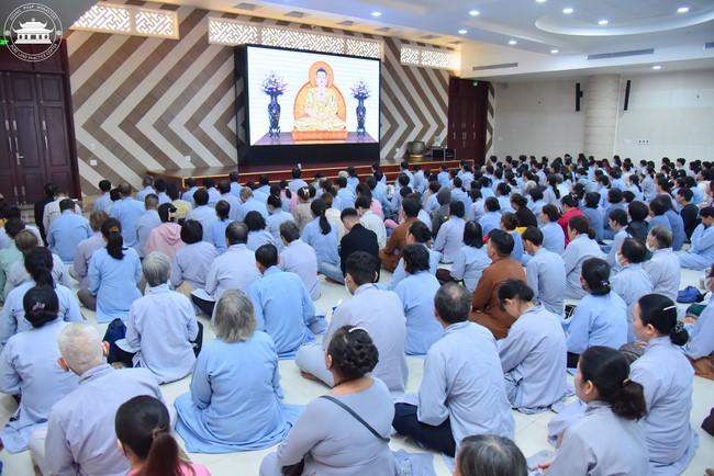 Tu niệm Phật một ngày