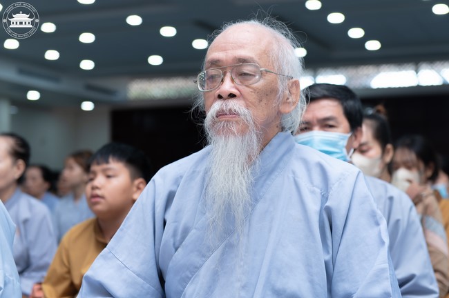 Tu niệm Phật một ngày