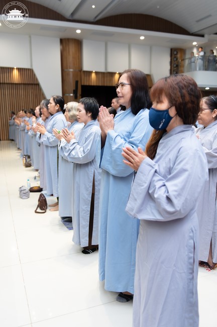 Tu niệm Phật một ngày