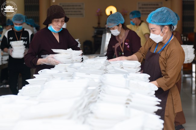 Tu niệm Phật một ngày