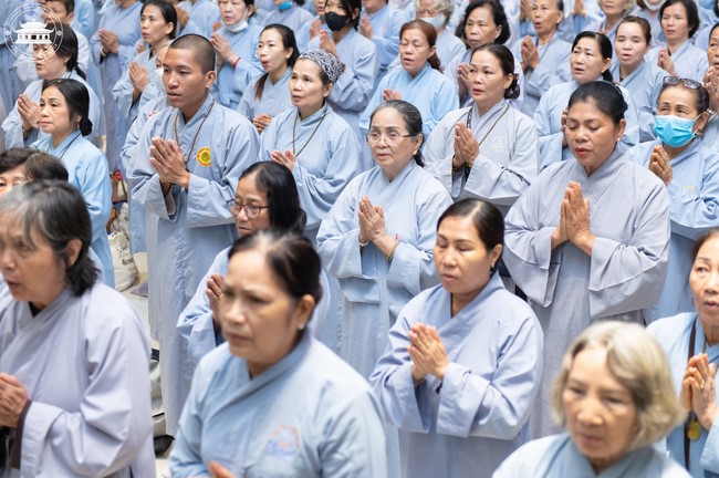 Tu niệm Phật một ngày