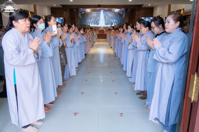 Tu niệm Phật một ngày