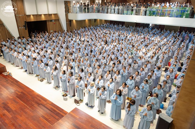 Tu niệm Phật một ngày