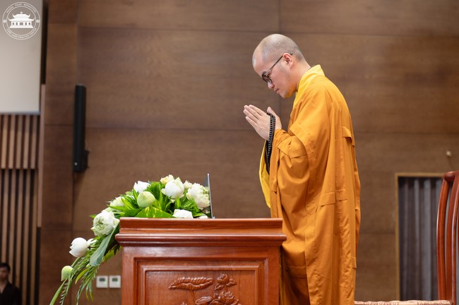 Tu niệm Phật một ngày