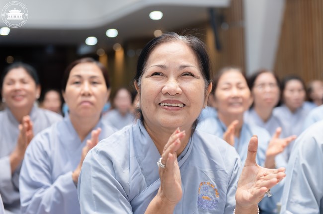 Tu niệm Phật một ngày