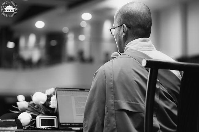 Tu niệm Phật một ngày