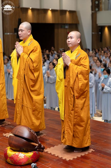 Tu niệm Phật một ngày