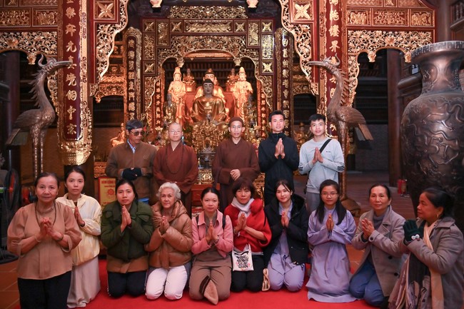 Pilgrimage and visit the scenic spots in the North of Contestants won the 5th Wisdom Light Illuminating