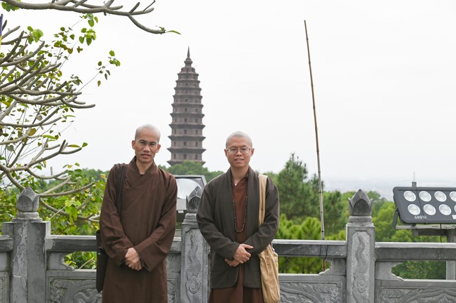 Pilgrimage and visit the scenic spots in the North of Contestants won the 5th Wisdom Light Illuminating