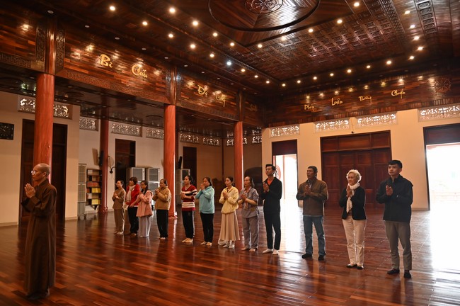 Pilgrimage and visit the scenic spots in the North of Contestants won the 5th Wisdom Light Illuminating