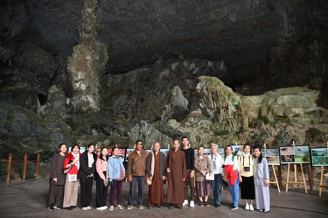 Pilgrimage and visit the scenic spots in the North of Contestants won the 5th Wisdom Light Illuminating