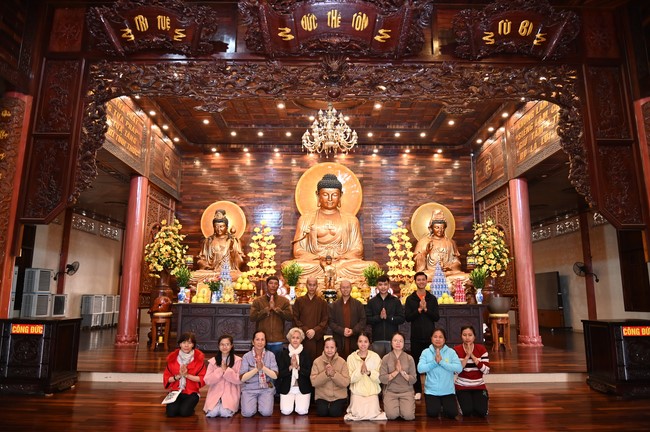 Pilgrimage and visit the scenic spots in the North of Contestants won the 5th Wisdom Light Illuminating