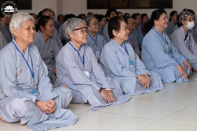 Dharma talk “The old road we walked” in the 101st Seven-day Retreat