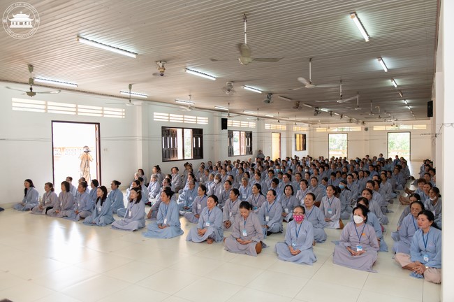 Dharma talk “The old road we walked” in the 101st Seven-day Retreat