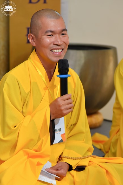 Dharma talk “The old road we walked” in the 101st Seven-day Retreat
