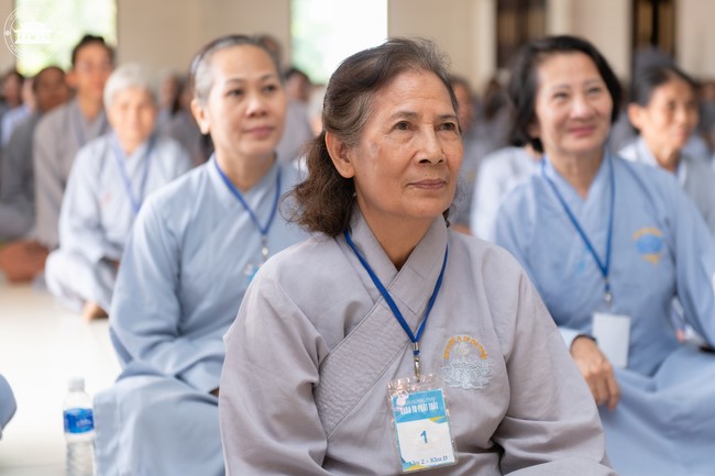 Dharma talk “The old road we walked” in the 101st Seven-day Retreat