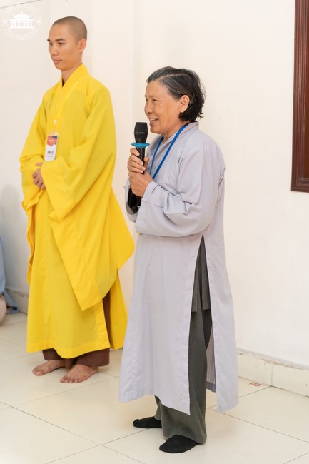 Dharma talk “The old road we walked” in the 101st Seven-day Retreat