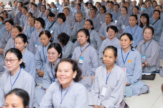 Dharma talk “The old road we walked” in the 101st Seven-day Retreat