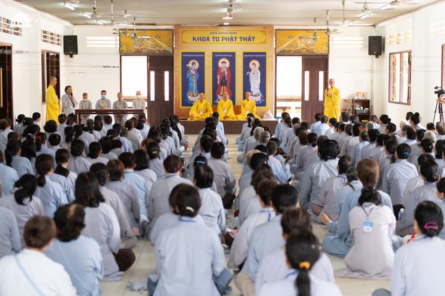 Dharma talk “The old road we walked” in the 101st Seven-day Retreat