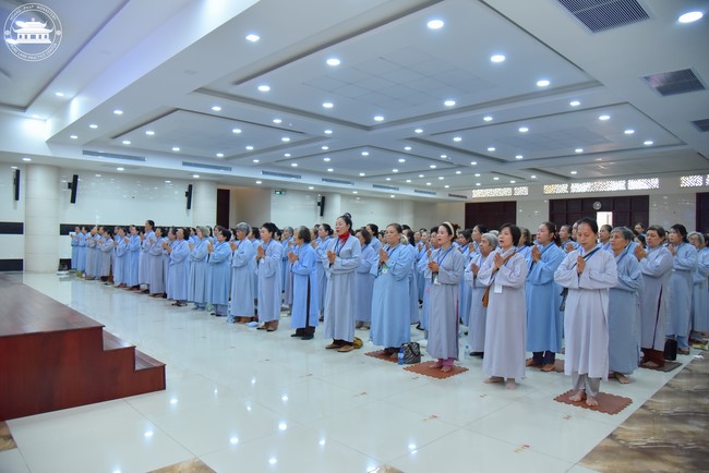 Dharma talk “The old road we walked” in the 101st Seven-day Retreat