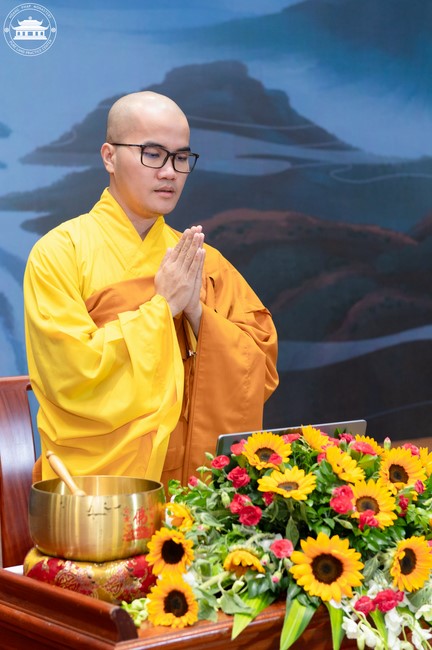 Dharma talk “The old road we walked” in the 101st Seven-day Retreat