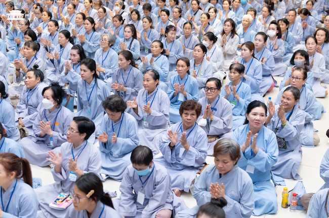 Dharma talk “The old road we walked” in the 101st Seven-day Retreat