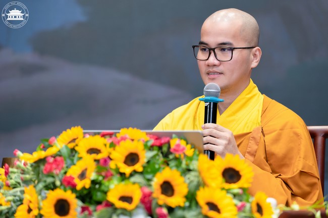 Dharma talk “The old road we walked” in the 101st Seven-day Retreat