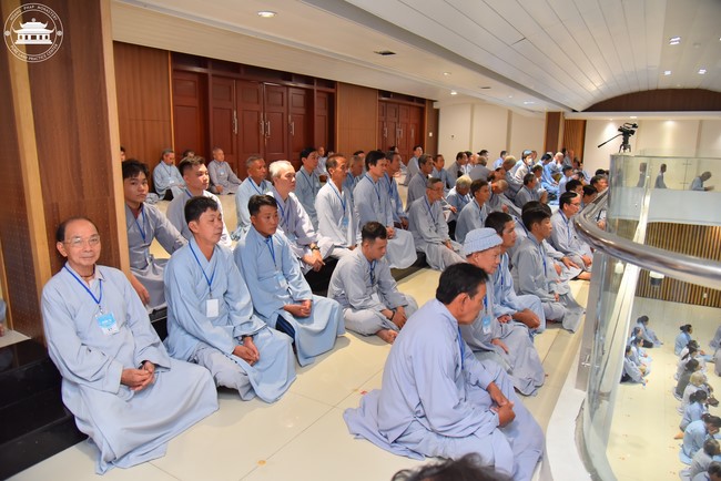 Dharma talk “The old road we walked” in the 101st Seven-day Retreat