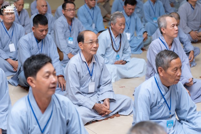 Dharma talk “The old road we walked” in the 101st Seven-day Retreat