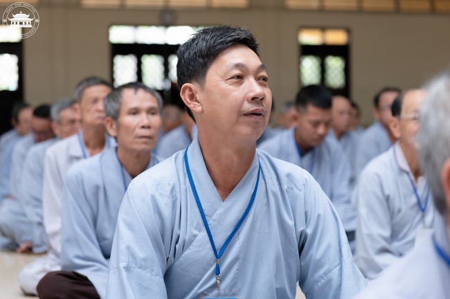 Dharma talk “The old road we walked” in the 101st Seven-day Retreat