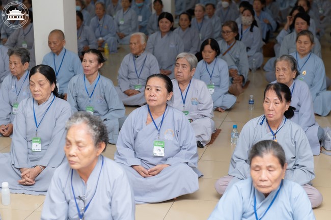 Dharma talk “The old road we walked” in the 101st Seven-day Retreat