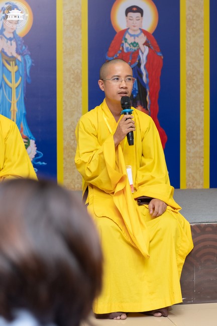Dharma talk “The old road we walked” in the 101st Seven-day Retreat