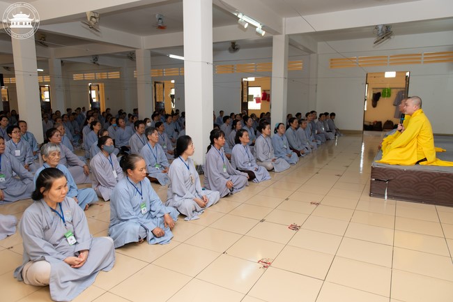 Dharma talk “The old road we walked” in the 101st Seven-day Retreat